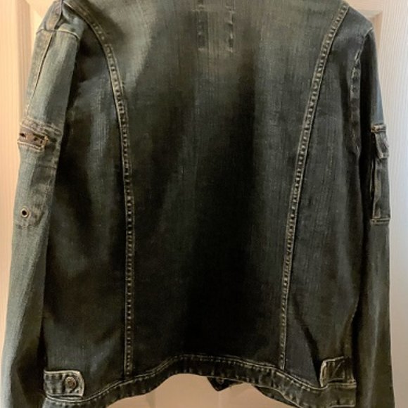 Jacket - Picture 9 of 9